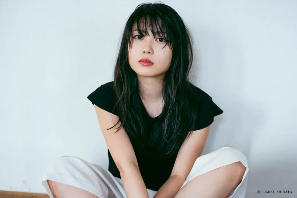 志田未来の公式プロフィール用ポートレート画像